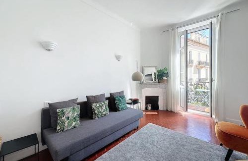 Prado - Republique Apartment | 50m2 Centre-ville, 2 terrasses, climatisation
