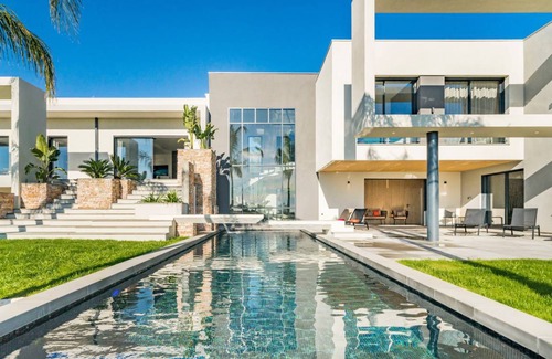 Les Maillans Villa | 640 m² Villa ∙ 6 bedrooms ∙ 12 guests