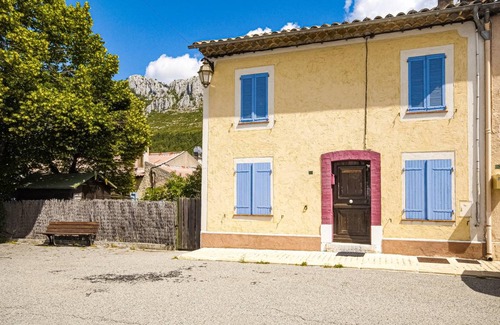 Andon House | 65 m² Maisonette ∙ 3 bedrooms ∙ 6 guests