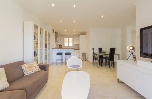 Antibes Old Town Apartment | 69 m² Apartment ∙ 2 bedrooms ∙ 4 guests