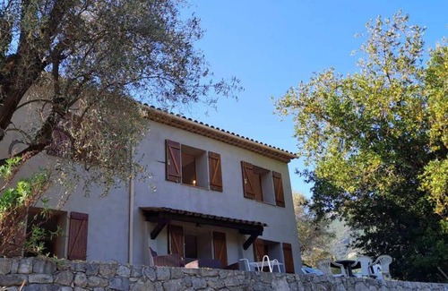 Le Bar-sur-Loup House | 76 m² House ∙ 3 bedrooms ∙ 8 guests