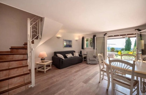 La Rouviere House | 80 m² House ∙ 2 bedrooms ∙ 6 guests