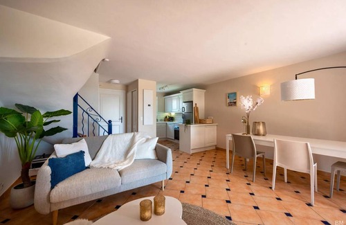 La Rouviere House | 80 m² House ∙ 3 bedrooms ∙ 7 guests
