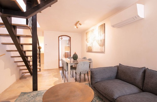 Old Town House | A Breathtaking Townhouse in the heart of Saint-Tropez