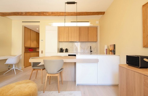 Old Town Apartment | A Gorgeous 1-BR in the Heart of Saint-Tropez - Tower Bell view