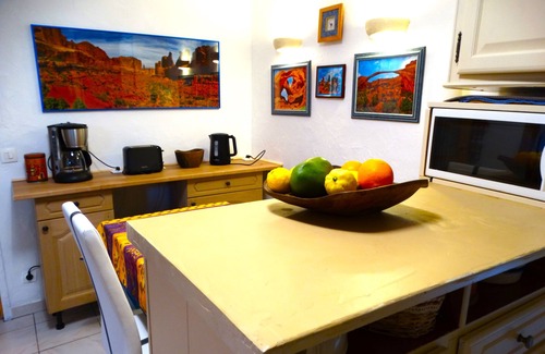 Villeneuve-Loubet Villa | AIR-CONDITIONED, SINGLE-STOREY VILLA, SEA AND CORSICAN VIEWS LARGE GARDEN, DOGS ALLOWED