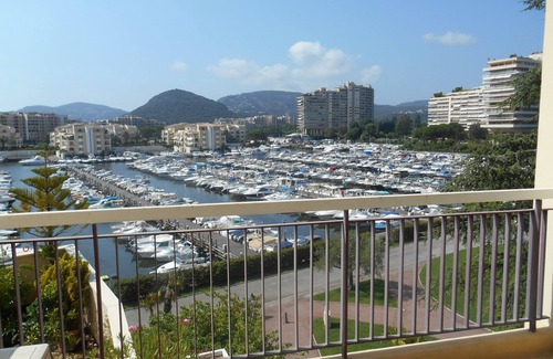 Mandelieu-La-Napoule Apartment | Apartment "Le France" with panoramic view of Cannes Marina