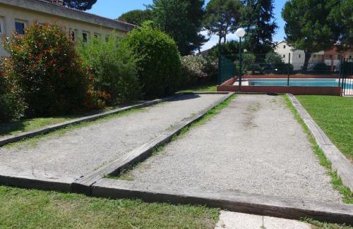 Villeneuve-Loubet Apartment | Apartment La Calmeraie by Interhome