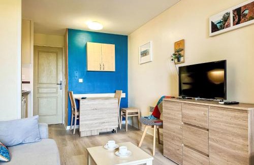 Cap Esterel Apartment | Apartment Village Cap Estérel - L'Esquinade-108 by Interhome