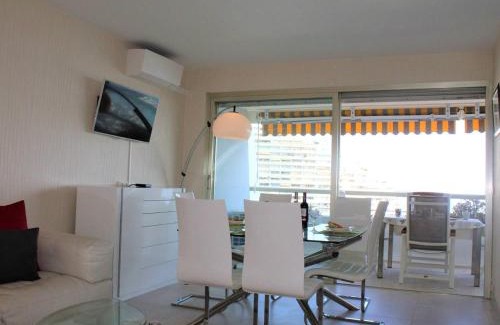Villeneuve Loubet Beach Apartment | Appartement Moderne avec Terrasse et Garage - Villeneuve-Loubet - FR-1-252A-72