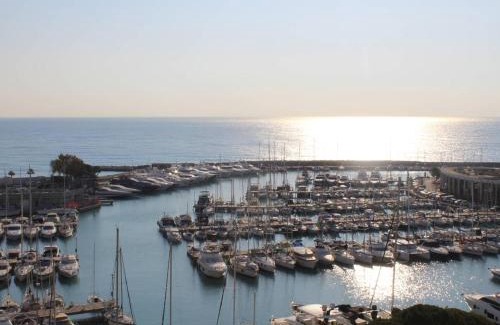 Villeneuve Loubet Beach Apartment | Appartement Moderne avec Terrasse et Garage - Villeneuve-Loubet - FR-1-252A-72