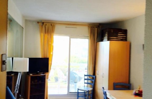 Golfe Juan Apartment | Appartment Plein Soleil