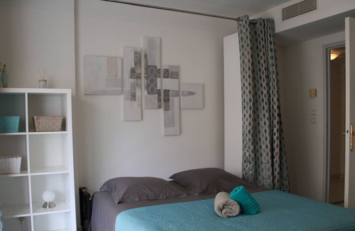 Carre d'Or Apartment | Beautiful studio 50m from the beach
