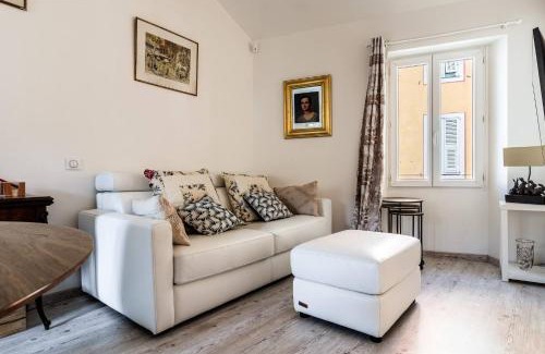 Villefranche-sur-Mer Apartment | Cocon dans la vieille ville