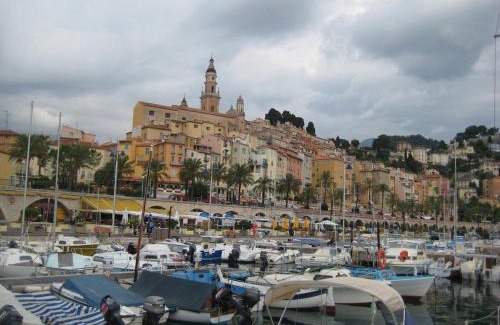 Castellar Apartment | French Riviera, quiet apartment, Castellar