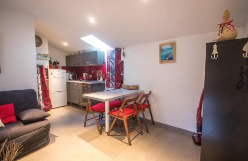 Castellar Apartment | French Riviera, quiet apartment, Castellar
