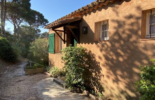 La Croix-Valmer Apartment | Gigaro - Mazet with air co and sea view