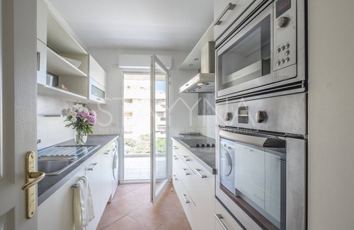 Cap-d'Antibes Apartment | Juan Flore 2 bedroom apartment VRBO
