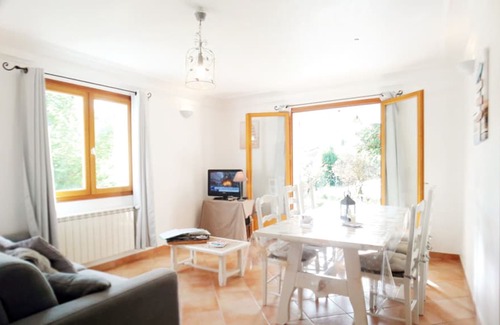 Le Bar-sur-Loup Apartment | LA PASCALINE - LOCATIONS-06 - FLAT IN VILLA ON TEH FRENCH RIVIERA