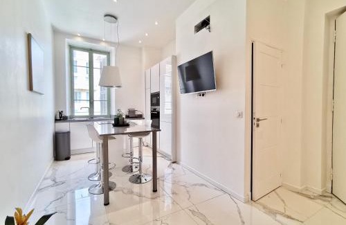 Carre d'Or Apartment | Le MASSENET by Booking Guys