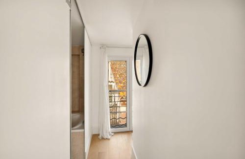 Old Town Apartment | Magnificent apartment - AC- 2BR- Saint-Tropez