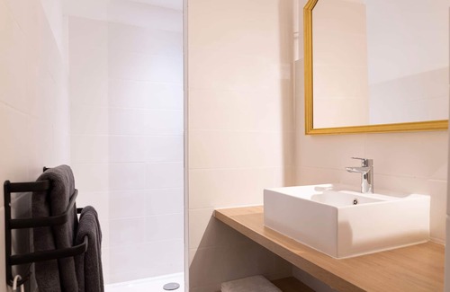 Old Town Apartment | Maison Sibille - Centre Saint-Tropez - CH5