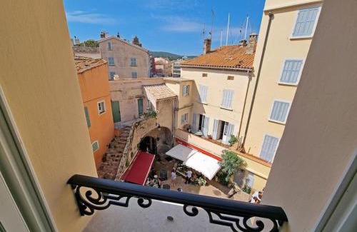 Old Town Apartment | "MER" Climatisé - 2 pas du port -Place aux Herbes