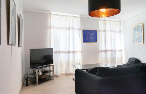 Quartier du Port Apartment | Place du Pin