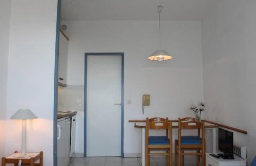 Villeneuve Loubet Beach Apartment | Studio à Villeneuve-Loubet Plage avec Parking Privé, 2/4 Couchages - FR-1-252A-6