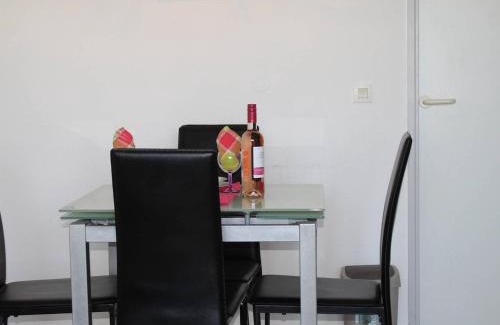 Villeneuve Loubet Beach Apartment | Studio Moderne avec Terrasse, Plage à 150m, Clim, Jardin et Tennis - FR-1-252A-5