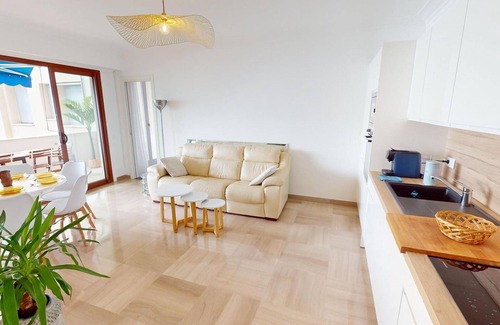 Menton Apartment | Superb renovated 4BR with AC and terrace near sea and center