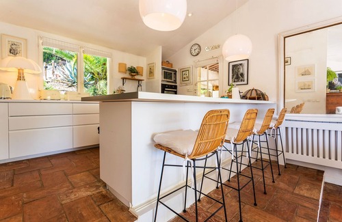 Tourrettes-sur-Loup Villa | VILLA DES PARFUMS VI4382 By RIVIERA HOLIDAY HOMES