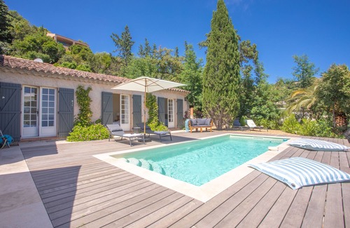 Les Issambres Villa | Villa "La Louisière" with Sea View over the Gulf of Saint-Tropez and 4 Minutes from the Beach