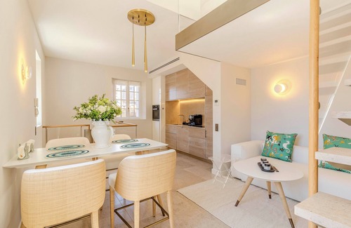Old Town Villa | Villa Portalet by Le Yaca | 5-star Hotel Services at Le Yaca
