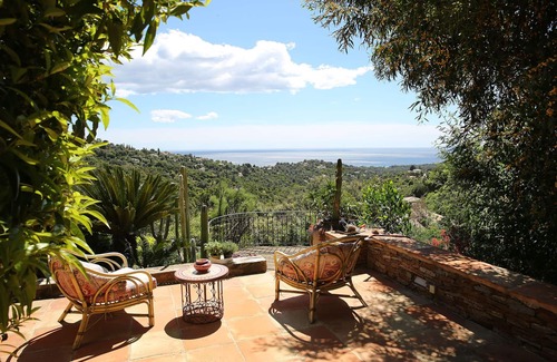 La Croix-Valmer House | Villa , St Tropez region, private pool, garden and forest , marvellous sea vew.