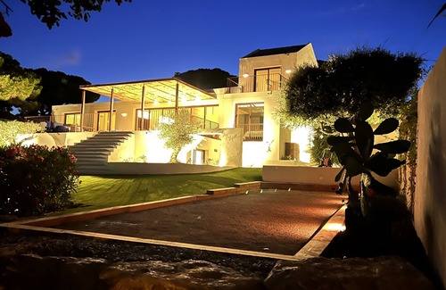 Les Issambres Villa | Wonderful and Romantic Sea view Charming Villa - with swimming pool