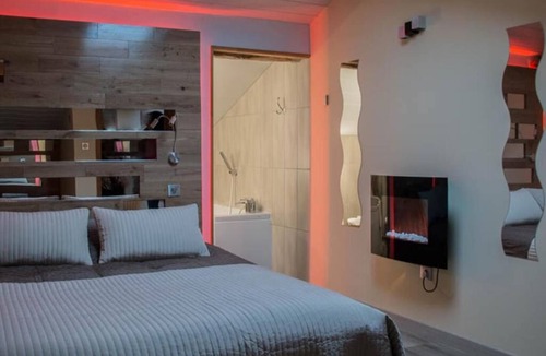 Bourgnac Hotel | Ô Délices de la Monnerie