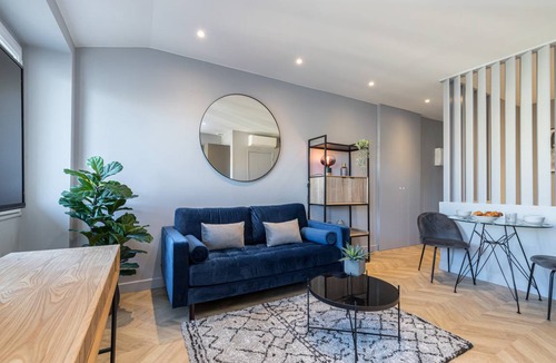 Carre d'Or Apartment | 1 SUEDE