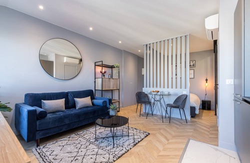 Carre d'Or Apartment | 1 SUEDE