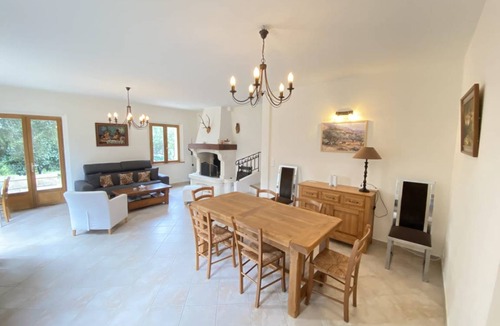 Tourrettes-sur-Loup House | 130 m² House ∙ 3 bedrooms ∙ 8 guests