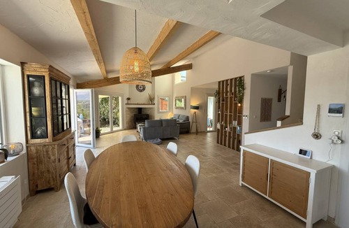 Villeneuve-Loubet Villa | 130 m² Villa ∙ 4 bedrooms ∙ 8 guests