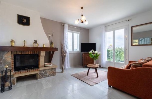 Arraute-Charritte House | 160 m² House ∙ 4 bedrooms ∙ 4 guests