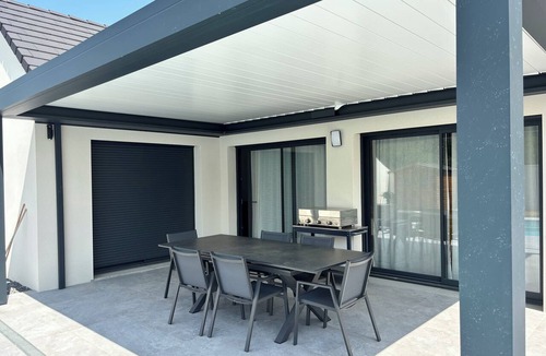 Chateauroux House | 160 m² villa with 5 bedrooms, a 10×4 m pool, and a large terrace