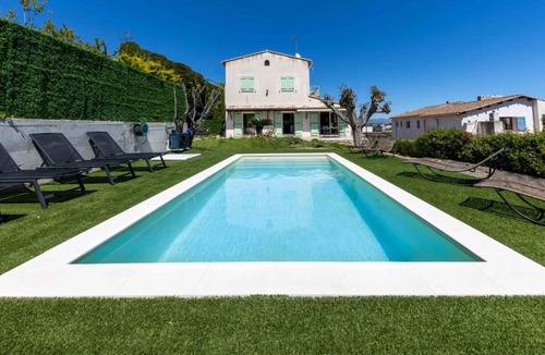 Villeneuve-Loubet Villa | 180 m² Villa ∙ 4 bedrooms ∙ 8 guests