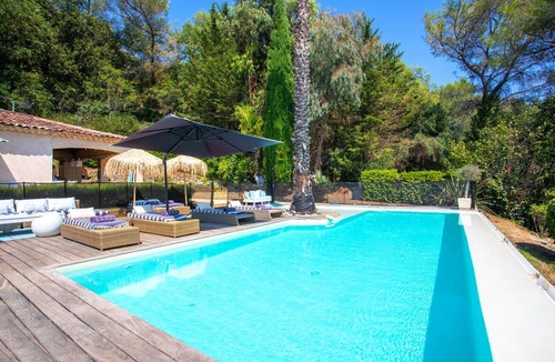 Tourrettes-sur-Loup Villa | 185 m² Villa ∙ 5 bedrooms ∙ 10 guests