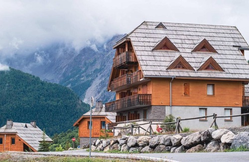 Pra Loup Apartment | 1st floor, balcony, parking, tv, ski locker, 29m², Pra Loup