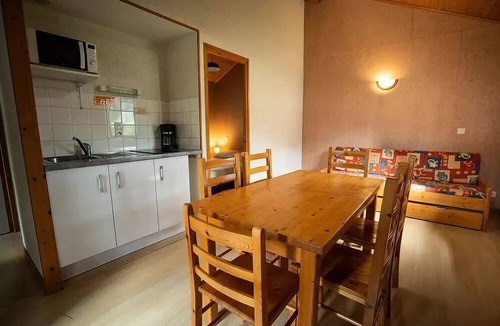 Lescheraines Ski Chalet | 2-bedroom chalet, per night—check-in from 4:00 p.m., sleeps 6