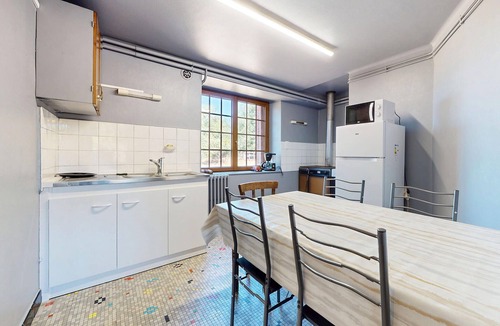 Saint-Julien-pres-Bort House | 2 bedroom awesome home in Sarroux - Saint Julien