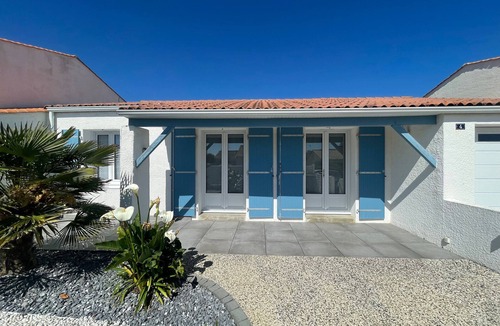 Chateau-d'Olonne House | 2-bedroom house with garden and terrace near beach