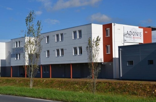 Lahonce Hotel | 2 Units | Scenic Bayonne Retreat 4.9 Miles to Musée du Jambon Aubard